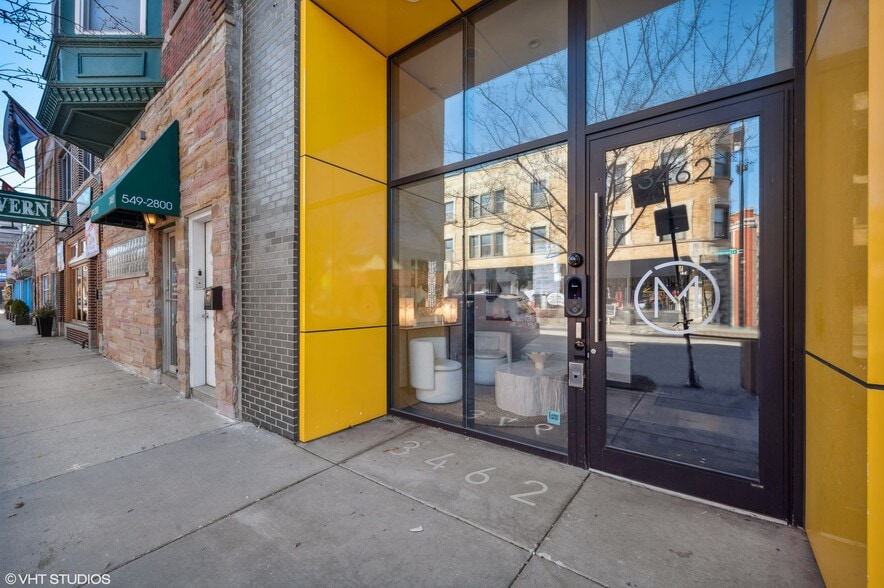 Building Photo - 3462 N Lincoln Ave