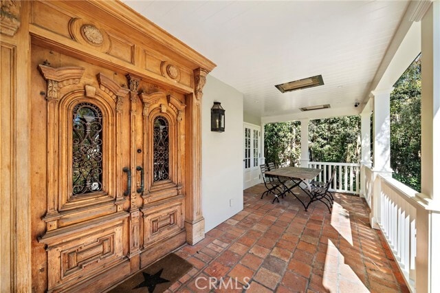 Building Photo - 464 Holly St