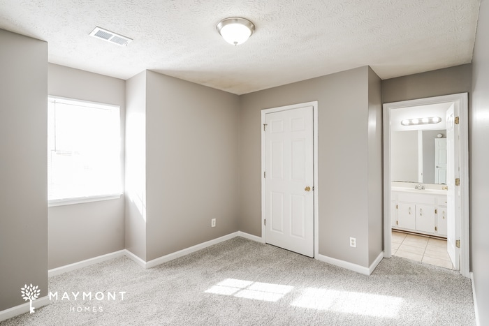 Building Photo - 1913 Gulf Breeze Pl