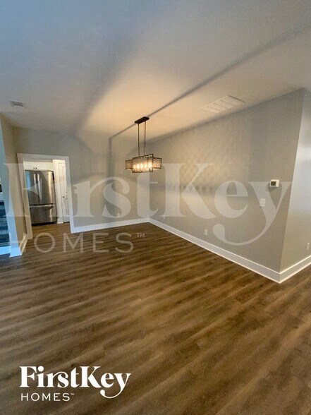 Building Photo - 3 Grier Ln