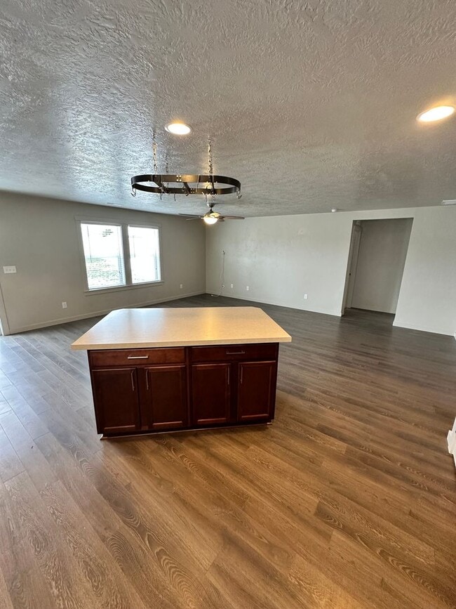 Building Photo - 3 Bedrooms, 2 bathrooms, 2 car garage with Fenced in Backyard built in 2018