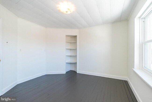 Building Photo - 7738 Ardleigh St