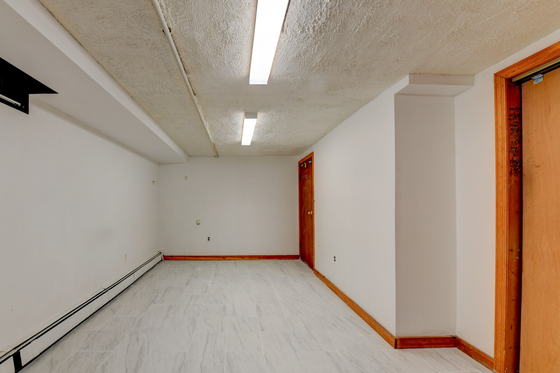Building Photo - 71 Carmer Ave
