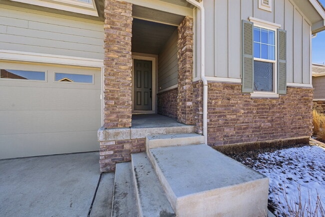 Building Photo - $3,140.95, $300 off the first month's rent, 3 Beds - 2 Bath, Single Family Home in Dacono with 3-...