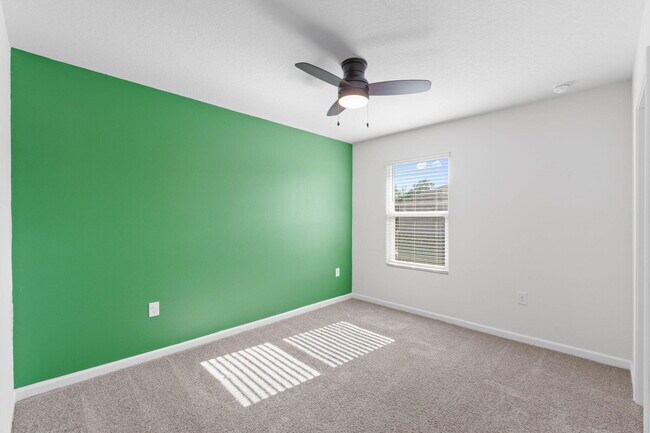 Building Photo - 1017 Limpkin St