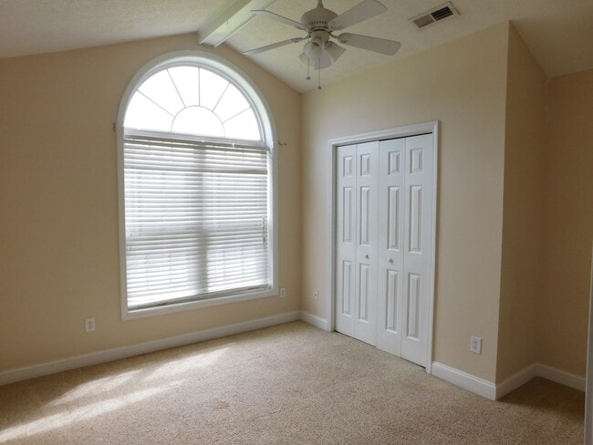 Building Photo - 408 Sweet Gum Way
