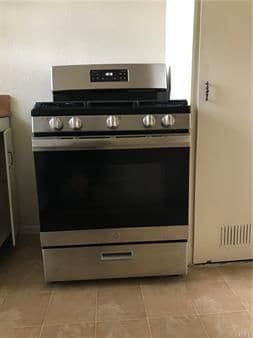 Building Photo - 81 N Greenwood Ave