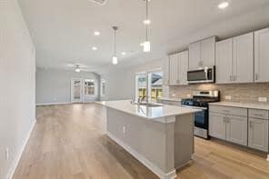 Building Photo - 14235 Rolling Pastures Dr