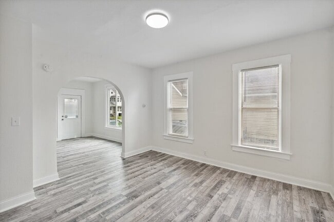 Building Photo - 4039 Vermaas Ave