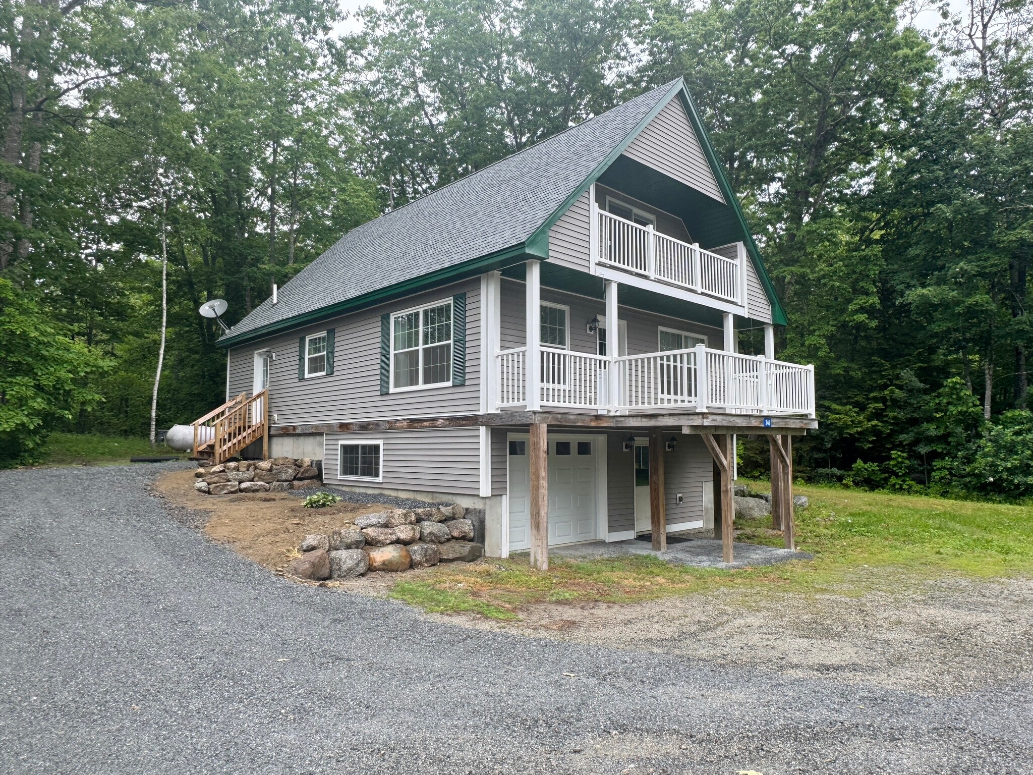 Building Photo - 246 Green Lake Rd