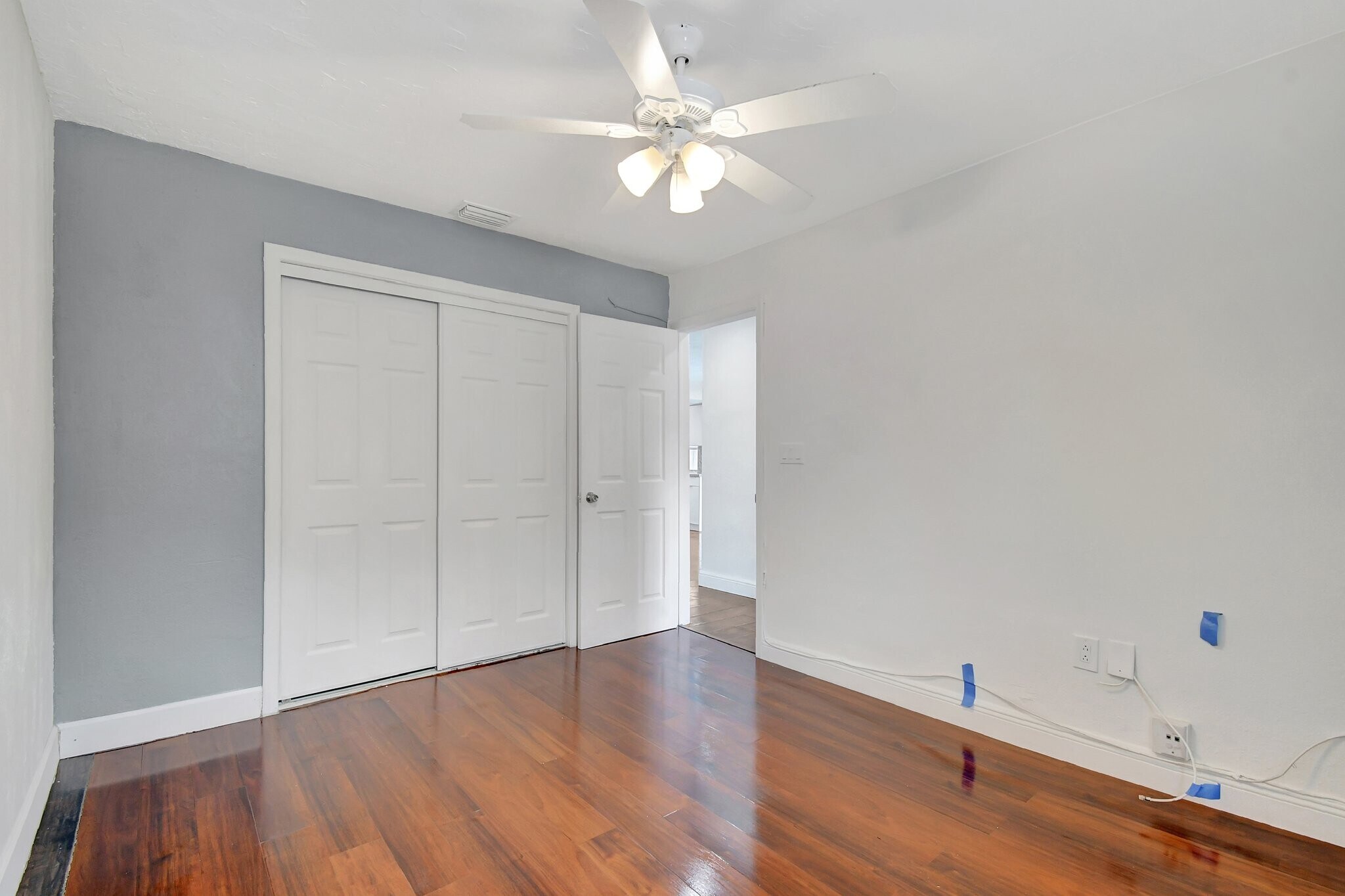Building Photo - 8960 Sunset Strip