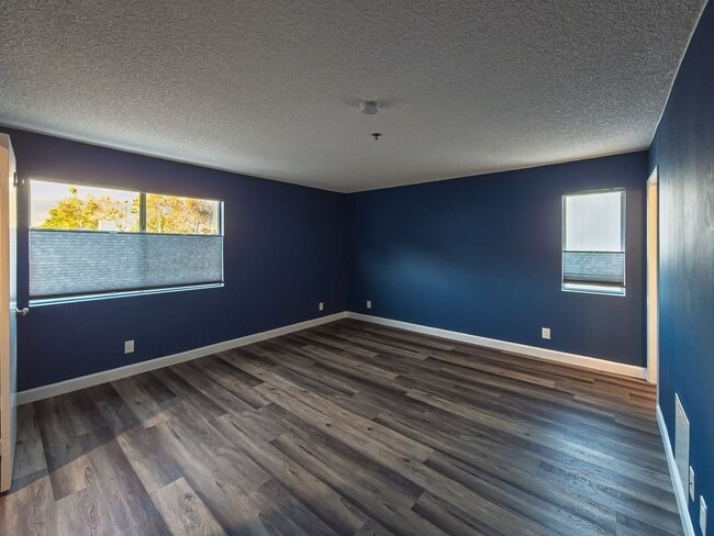 Building Photo - Stylish Condo in the Heart of Downtown Pasadena