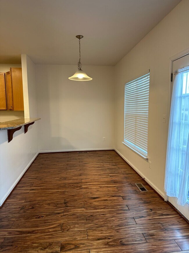Building Photo - 223 Morlyn Dr