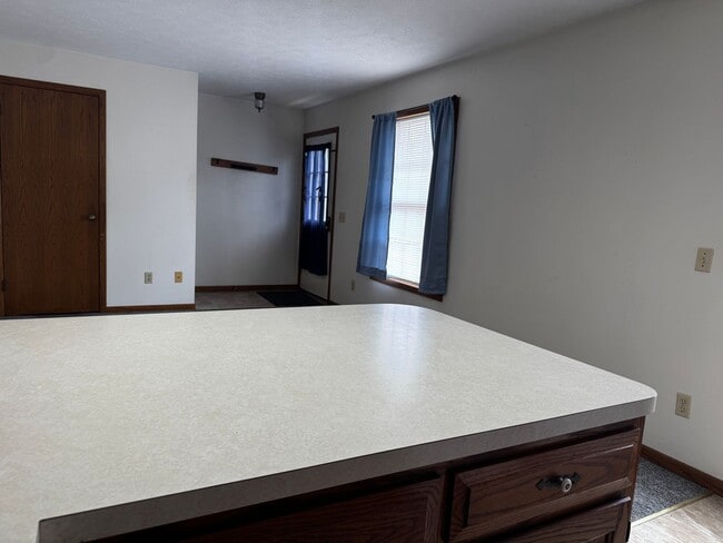 Building Photo - Two bedroom apartment
