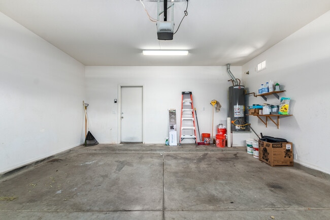 Building Photo - 17762 W Rimrock St