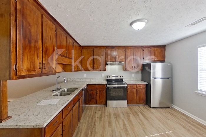 Building Photo - 168 Deer Pkwy