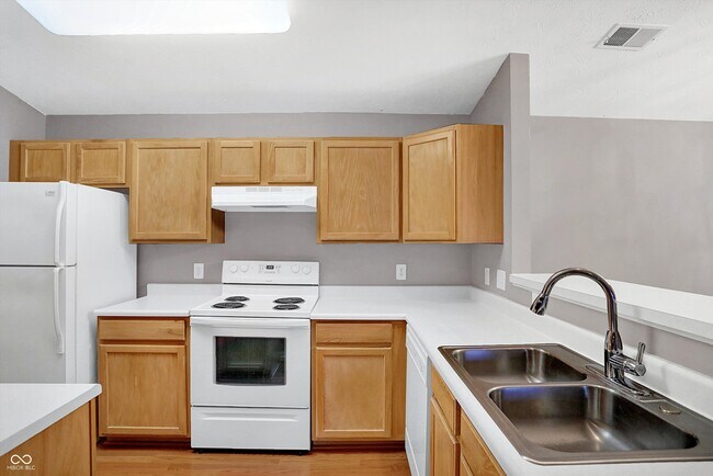 Building Photo - 239 Legends Creek Way