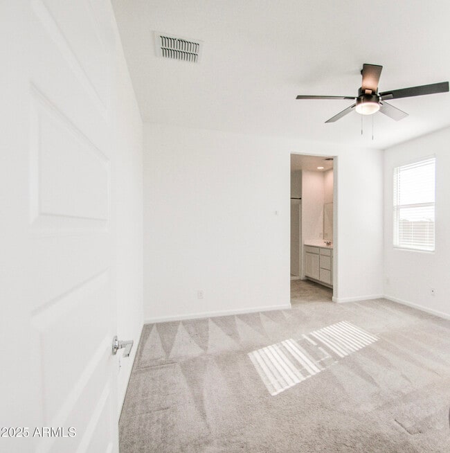 Building Photo - 4205 E Haley Dr