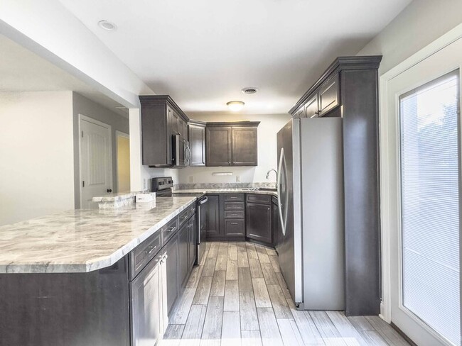 Building Photo - 1884 Pardue Dr