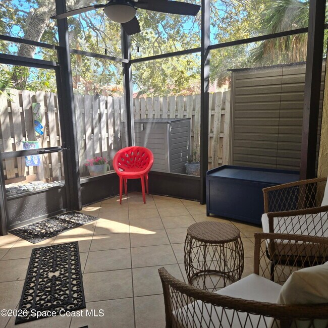 Building Photo - 8751 Live Oak Ct