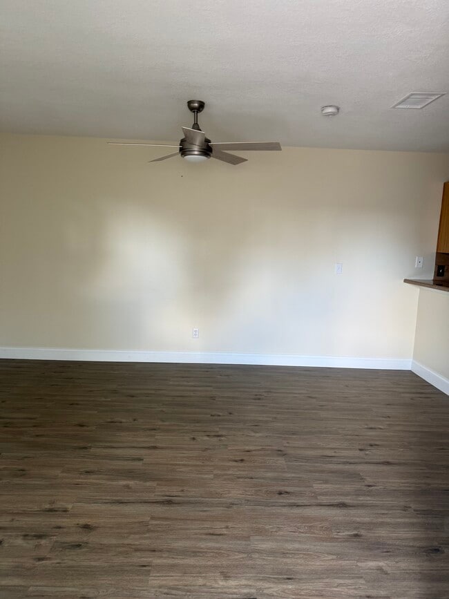 Building Photo - 1431 Sheafe Ave NE