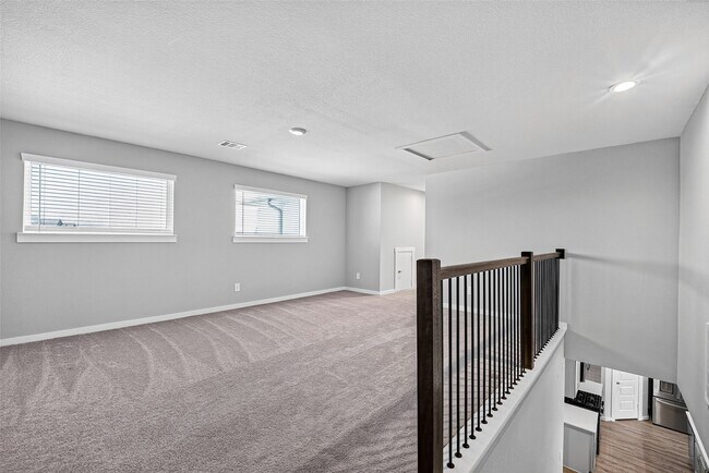 Building Photo - 13126 Lago Acero