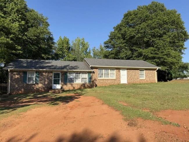 Building Photo - 14 Wedgefield Dr