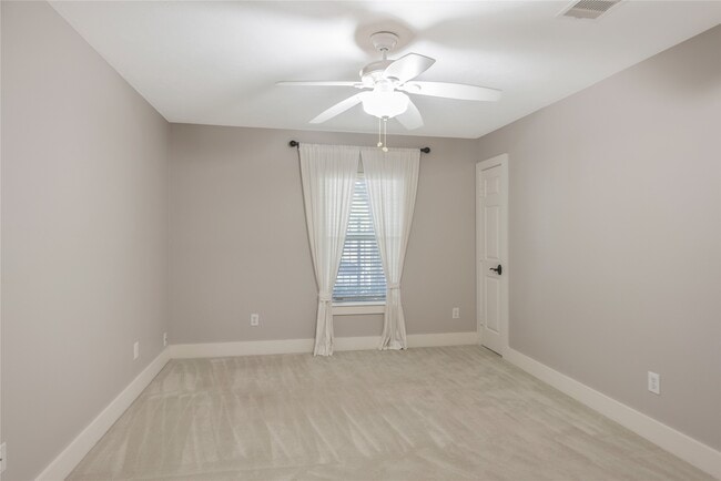 Building Photo - 1207 Nagle St