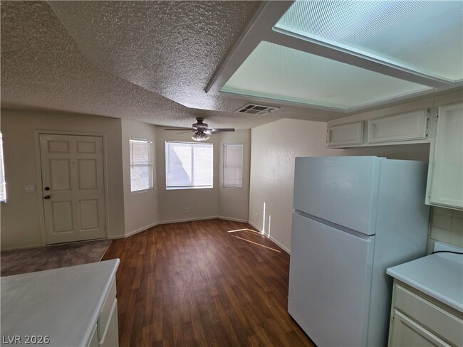 Building Photo - 1104 Pinto Rock Ln