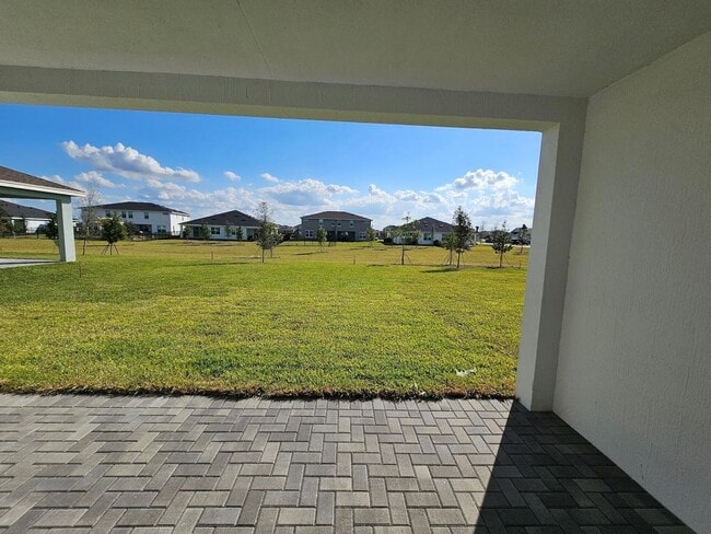 Building Photo - 19672 WHISPERING CREEK Rd