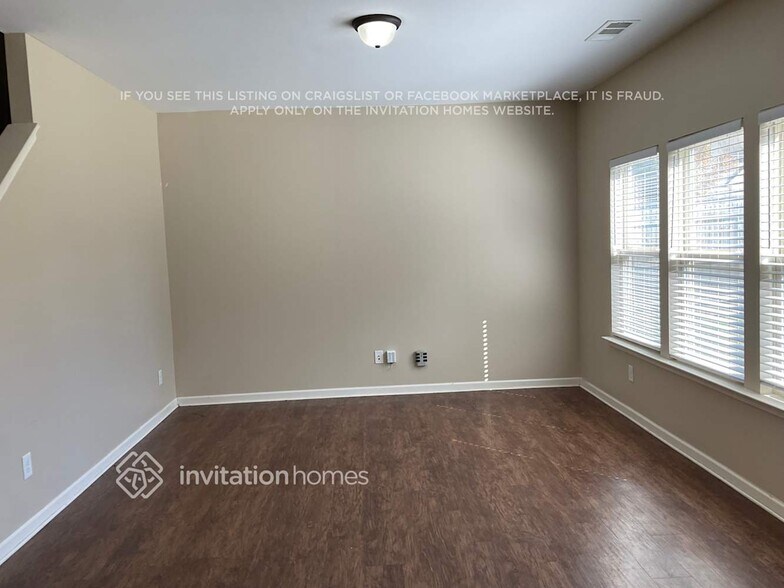 Building Photo - 1896 Logan Ridge Cir