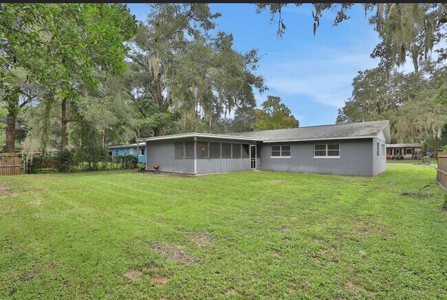 Building Photo - 108 Dellwood Ave