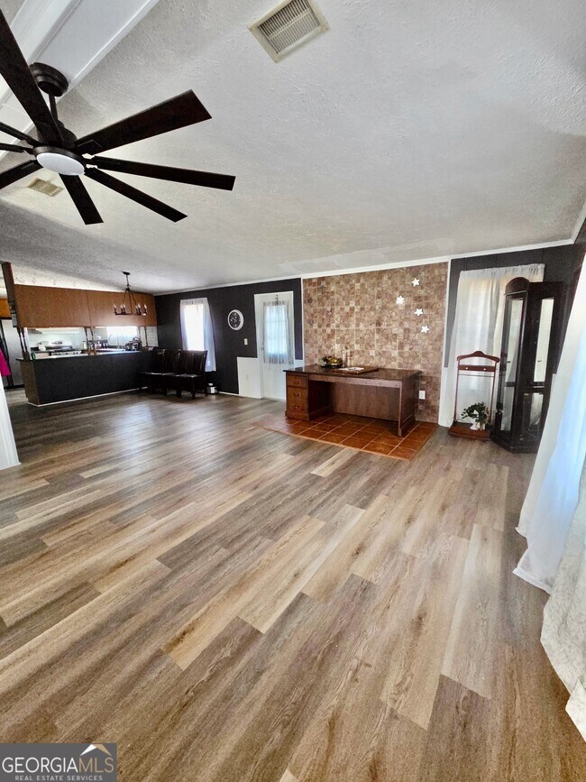 Building Photo - 6410 US-341