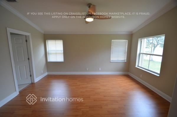 Building Photo - 13081 SW 54th Ct