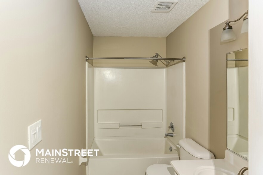 Building Photo - 7644 Tally Ho Dr E