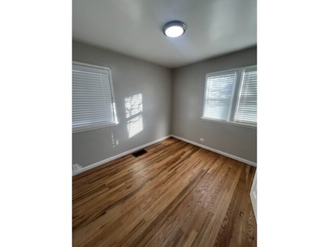 Building Photo - SECTION 8 WELCOME!! Three bedroom two bath...