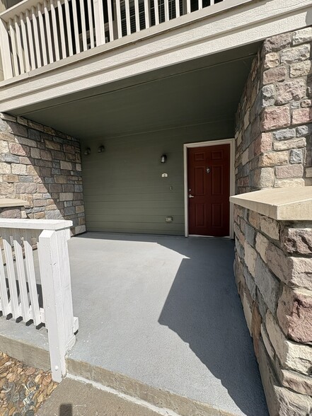 Front Porch - 8490 Canyon Rim Trl