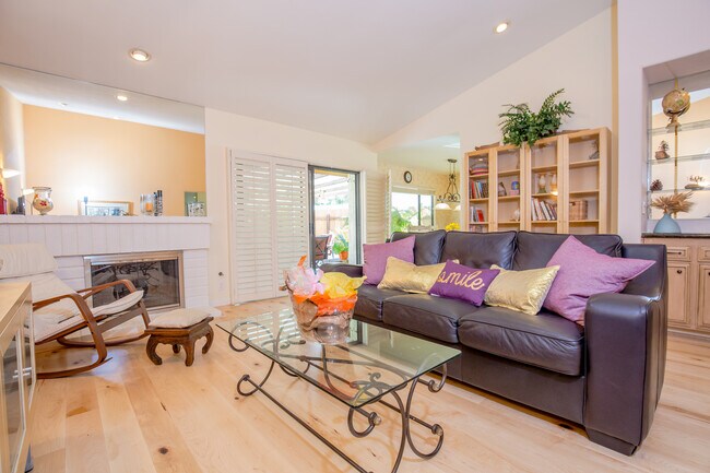 Building Photo - 3258 Lower Ridge Rd