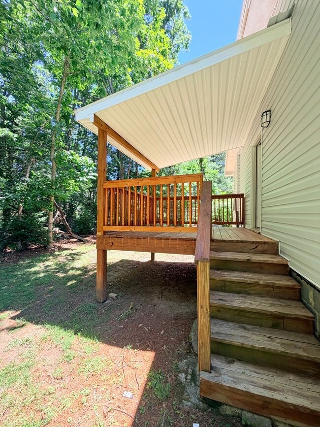 Building Photo - 5 Bedroom, 2.5 Bathroom house, Super convenient location! Arden