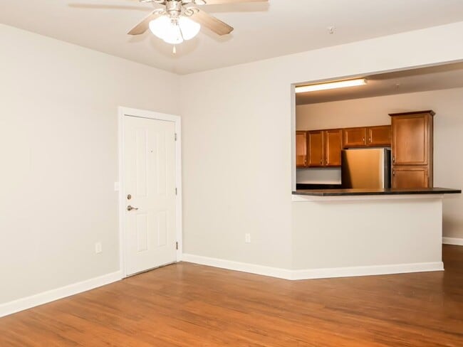 Building Photo - 3BD/3BA For Rent In Bluffs East