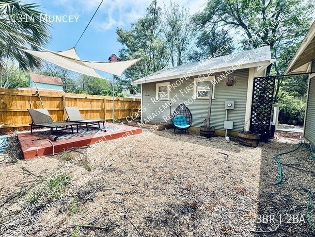 Building Photo - 1314 Muncey-