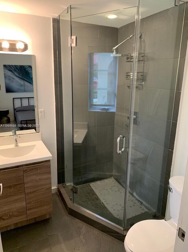 Building Photo - 1450 Meridian Ave