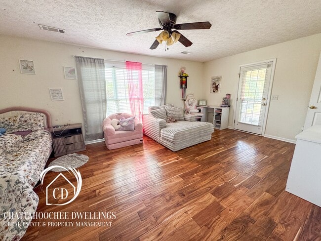 Building Photo - 2998 Waterhill Dr