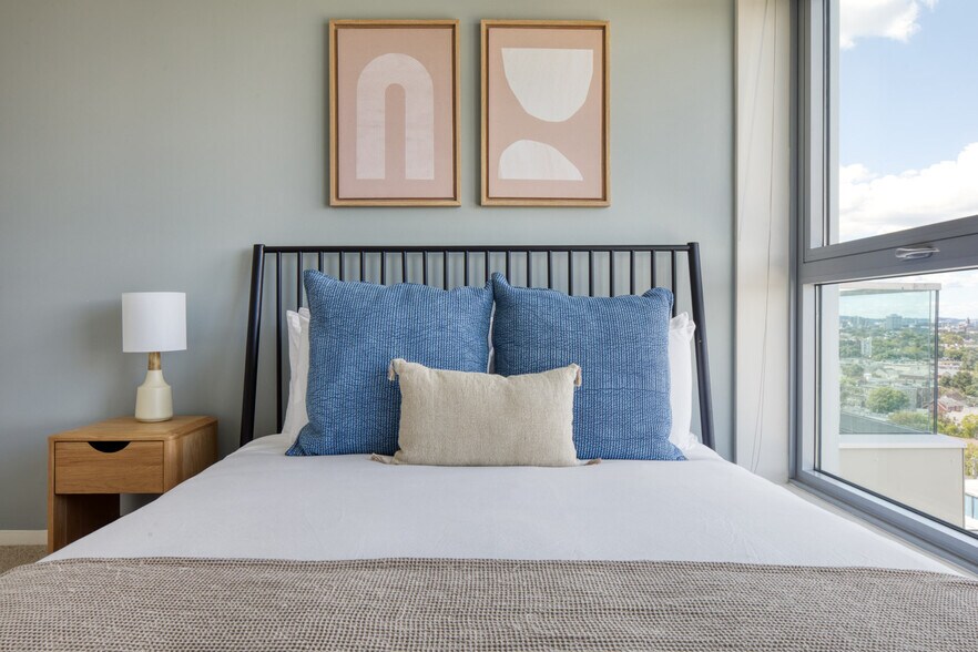 Building Photo - 22 Water St