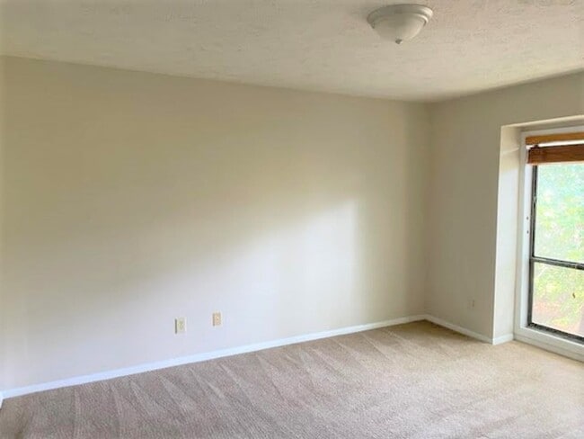 Building Photo - Briarcliff Condos