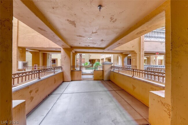 Building Photo - 20 Via Mantova