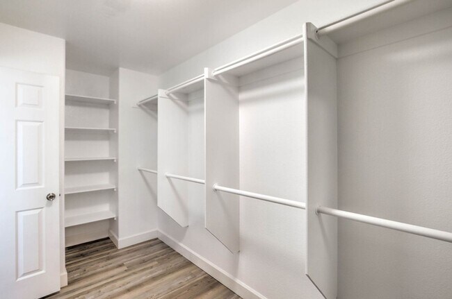 Building Photo - 2840 Blythswood Square