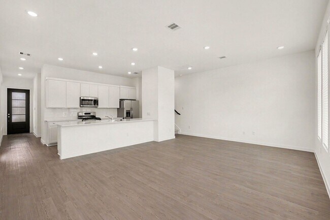 Building Photo - 12610 Blue Catfish Ln