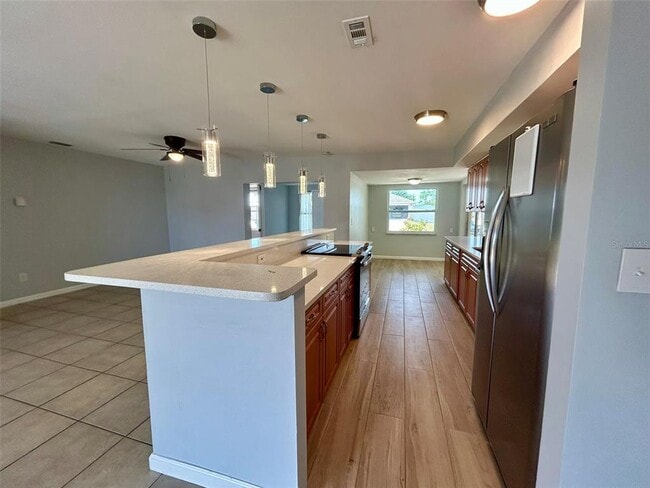 Building Photo - 3474 Norwick St