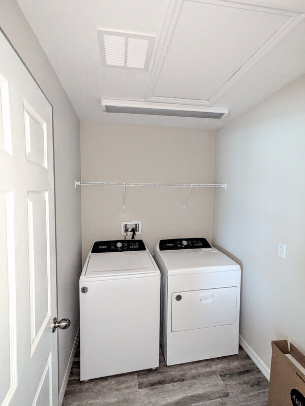 Building Photo - 13089 Oak Hill Way